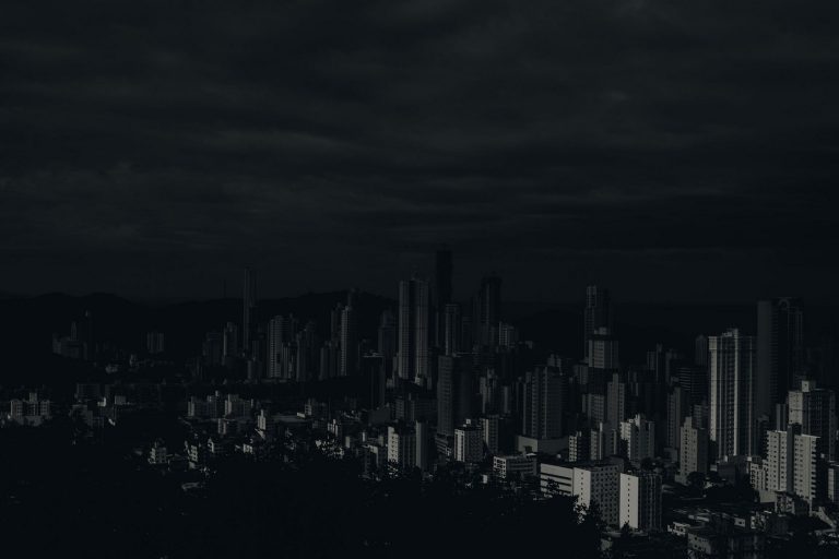Thành phố trong bóng tối